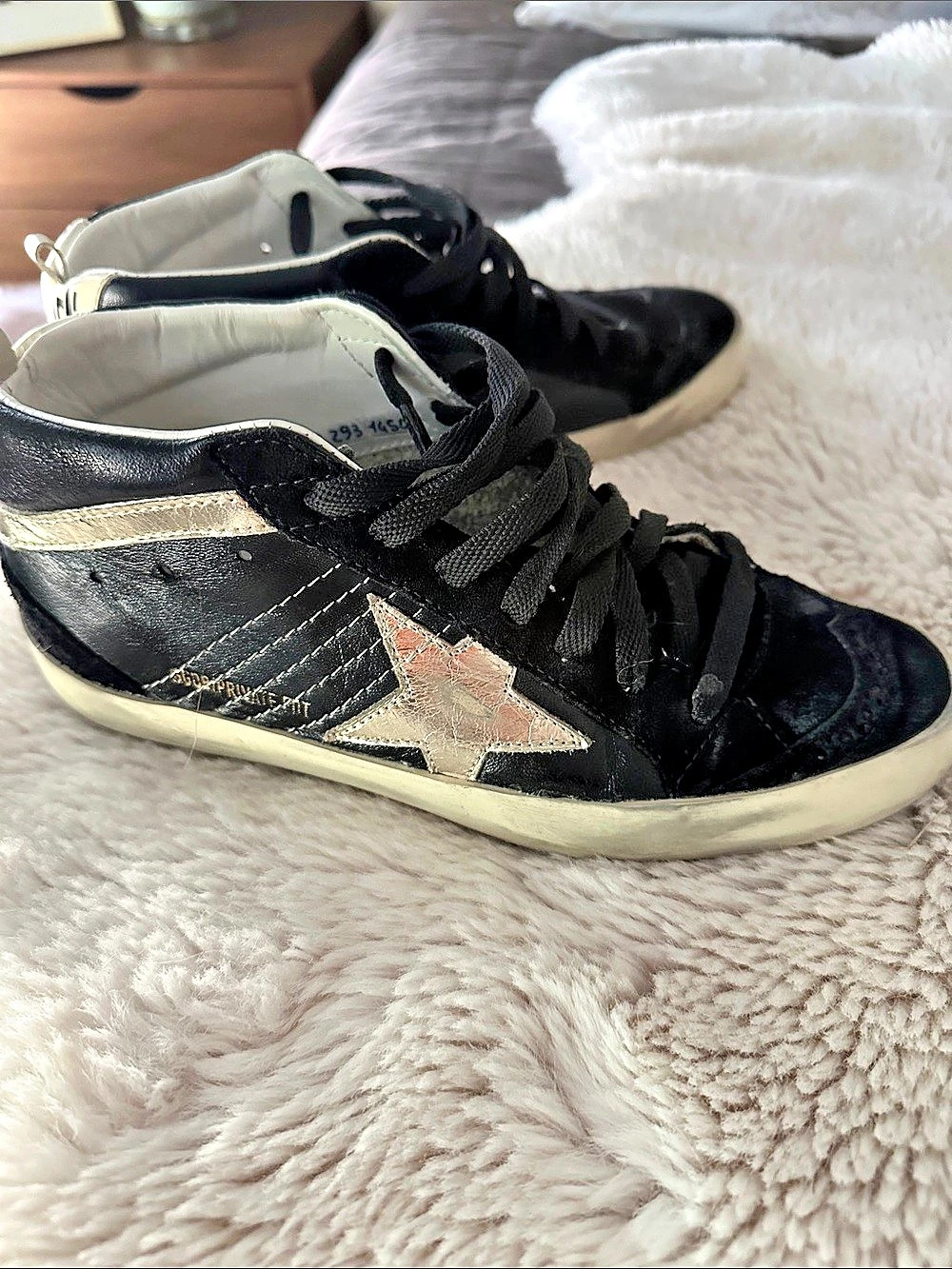 Golden Goose Mid Star Sneakers Black & Gold High-Top